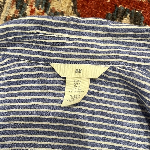 H&M oversized striped button down shirt - Picture 3 of 4